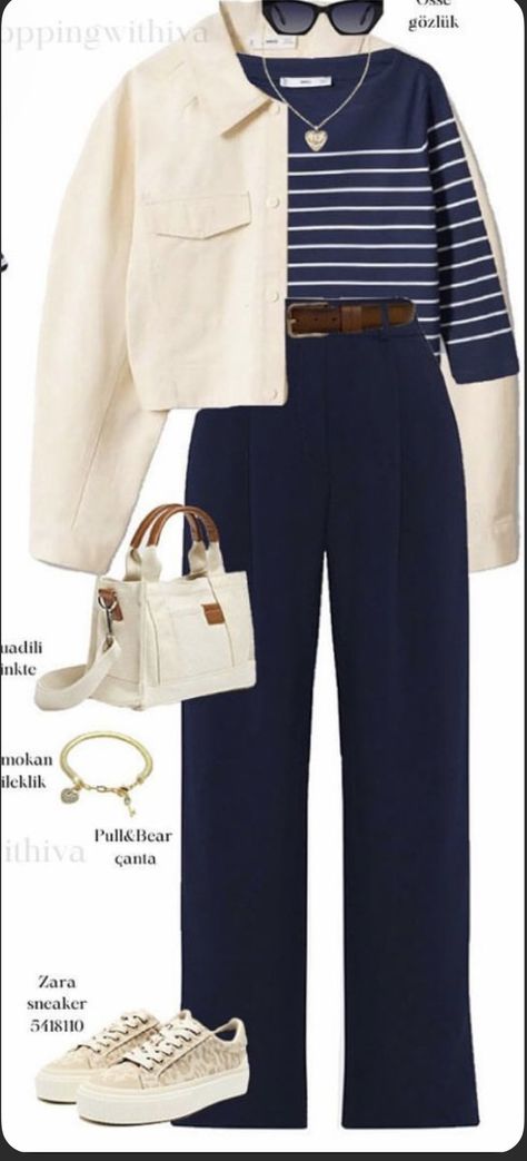 Dark Blue Palazzo Pants Outfit, Outfit Ideas With Navy Blue Pants, Wide Leg Navy Blue Pants Outfit, Dark Blue Pants Work Outfit Women, Navy Blue Formal Outfits For Women, Blue Loose Pants Outfit, Dark Navy Pants Outfit, Navy Pants Winter Outfit, Ootd Celana Navy