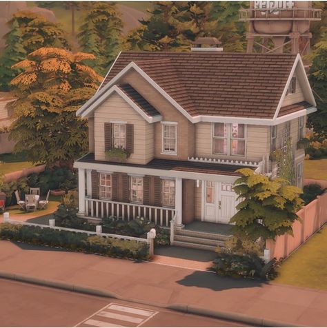 Sims 4 Build Exterior, Sims 4 Houses Single Story, Bloxburg House Layouts 2 Story Fall Cozy, Sims 4 Copperdale Family House, Sims 4 Small Suburban House, Family Home Exterior Sims 4, Sims 4 Houses Outside, Cute Family Home Sims 4, Sims 2 House Ideas Layout