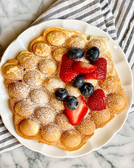 Bubble Waffles Recipe, Bubble Waffle Recipe, Bubble Waffles, Easy Waffle Recipe, Waffle Machine, Homemade Bubbles, Bubble Waffle, Waffles Recipe, Waffle Recipe