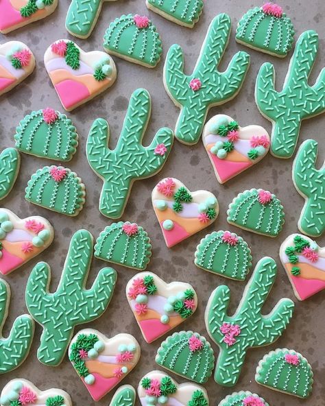 24.3k Likes, 137 Comments - Wilton Cake Decorating (@wiltoncakes) on Instagram: “Loving these fun cacti  cookies  from @sweeterwynsbakedgoods! Can you share one with us, please?…” Birthday Decor Unicorn, Animal Baking, Grad Cookies, Cactus Cookies, Backing Ideas, Succulent Party, Cactus Cake, Llama Birthday, Wilton Cake Decorating