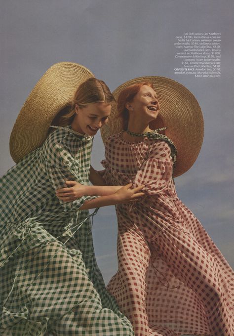 Marie Claire Australia, Mode Editorials, Estilo Hippy, Photographie Portrait Inspiration, Tim Walker, Photographie Inspo, Straw Hats, Stil Inspiration, Trik Fotografi