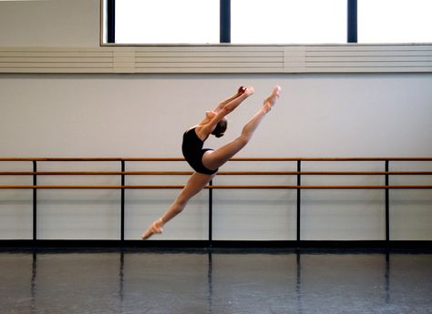 Tara Sorine. 2008. Ballet, Black