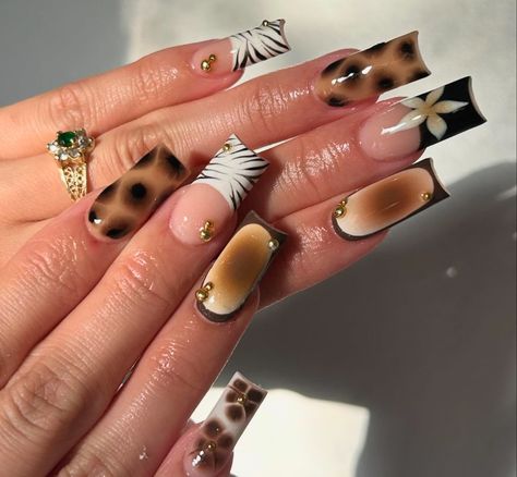 Blue Nails With Gold Glitter, Animal Print Nail Art, Print Nail Art, Nails Gel Nails, Art Deco Nails, Custom Press On Nails, Black Acrylic Nails, Sweater Nails, Simple Acrylic Nails