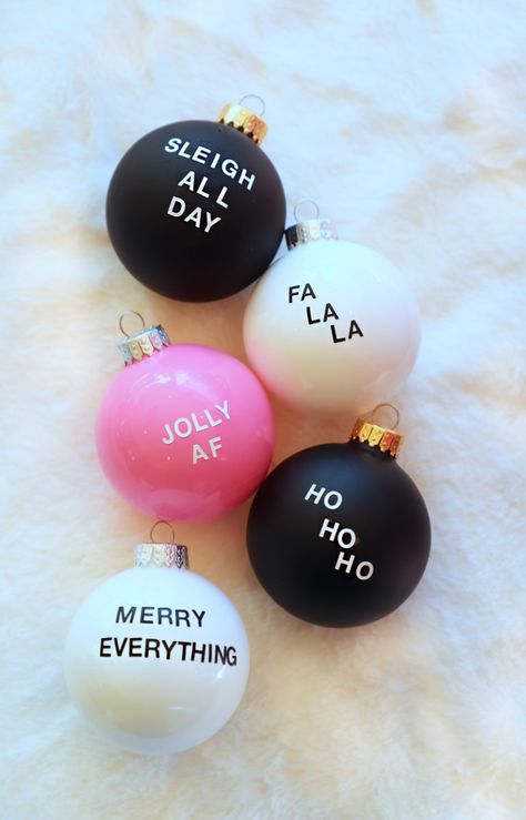 DIY Christmas Sayings Ornaments - A Bubbly Life Black And White Christmas Ornaments, Christmas Sayings, Black And White Christmas, Funny Christmas Ornaments, White Christmas Ornaments, Alternative Christmas, Ornament Diy, White Christmas Decor, Cheap Things