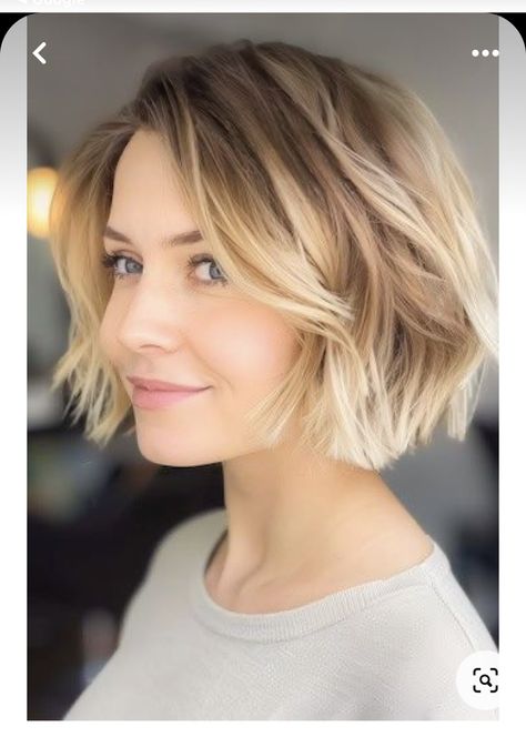 Thick Hair Chin Length Bob, Best Haircuts For Women With Thinning Hair, Short Highlighted Bob, Julianna Hough Hair Short Bobs, Hairstyles Chin Length Hair, Hairstyle Women 2024, Hair Color To Make Hair Look Thicker, Cute Short Length Hairstyles, Short Blonde Bob Hairstyles Fine Hair