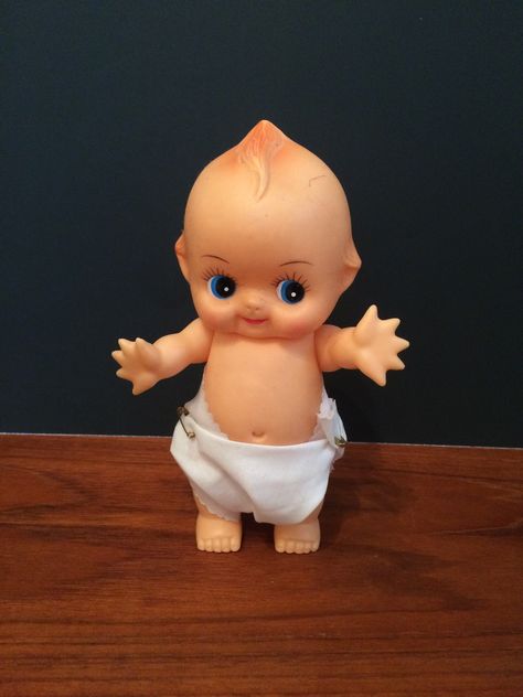 Cute Rubber Cupie Doll? head & arms rotate in socket 7.5" tall no makers mark Cupie Dolls, Character Head, Kewpie Dolls, Doll Head, Makers Mark, Vintage Toys, Mid Century, Dolls, Disney Princess