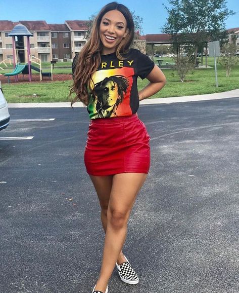 #melanin #fashion #style #outfits Reggae Outfit, Reggae Concert Outfit, Country Music Outfits, Outdoor Concert Outfit, Rap Concert Outfit, Concert Outfit Fall, Cute Concert Outfits, Concert Outfit Winter, Concert Attire