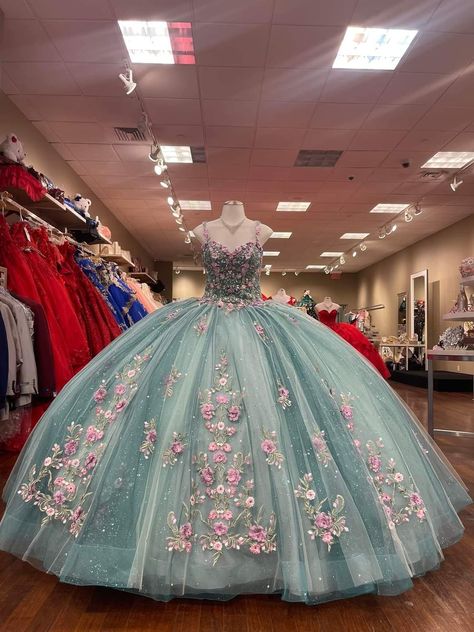 Ariel Quinceanera Theme Dresses, Tiffany Blue Quinceanera Dresses, Princess Jasmine Quinceanera Dresses, Little Mermaid Quinceanera Dresses, Ariel Quinceanera Theme, Pastel Quinceanera Dresses, 3d Flower Applique, Xv Ideas, Purple Quinceanera Dresses