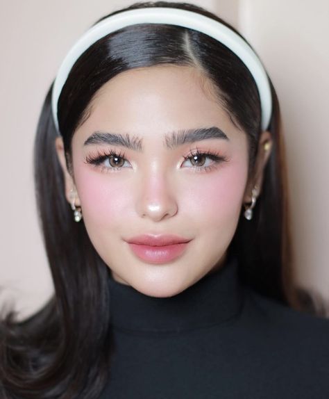 Fresh Pink Makeup Look, Fresh Graduation Makeup Look, Make Up Ideas For Graduation Pictorial, Paul Uniting Makeup, Graduation Makeup Morena, Paul Unating Makeup Look, Fresh Makeup Look For Graduation, Paul Unating Inspired Makeup Look, Fresh Make Up Look For Graduation