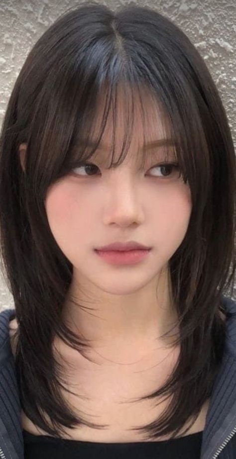 Short Wolf Haircut, Korean Hairstyle Ideas, Short Messy Haircuts, Pretty Hair Cuts, Hime Cut, Hairstyle Girl, Wolf Haircut, Korean Short Hair, Hair Style Korea