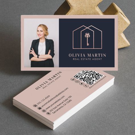 Business Card Design With Photo, Realtor Headshots Women Business Card, Realtor Business Card Ideas Modern, Bank Creatives, Real Estate Business Cards Ideas, Realtor Business Card Ideas, Real Estate Agent Headshots, Real Estate Aesthetic, Real Estate Agent Photoshoot