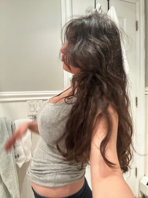 HAIR wavy hair selfie instagram curtain bangs Hair Selfie, Curtain Bangs, Wavy Hair, Bangs, Hair, Quick Saves, Instagram