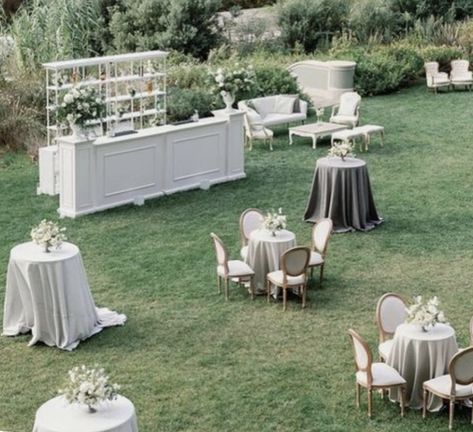 Outdoor Wedding Layout Reception Floor Plans, Brunch Seating Ideas, Cocktail Hour Seating Ideas, Cocktail Party Reception Layout, Lawn Cocktail Hour Wedding, Dj Table Wedding, Cocktail Hour Set Up, Cocktail Party Seating, Round Table Decor Party