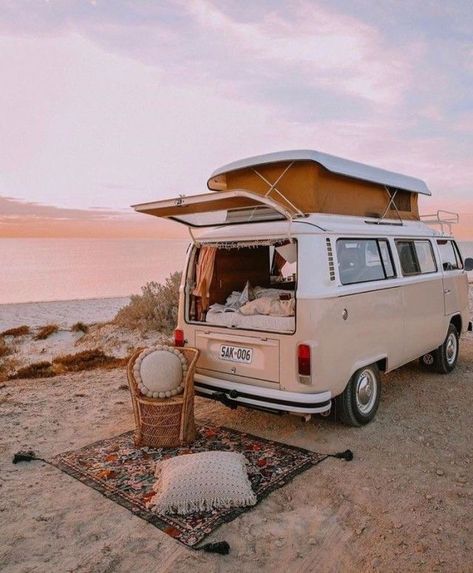 Combi Hippie, Vw Kampeerwagens, Kombi Trailer, Bil Camping, Kombi Motorhome, Vw Camper Van, Lev Livet, Bohemian Diesel, Kombi Home