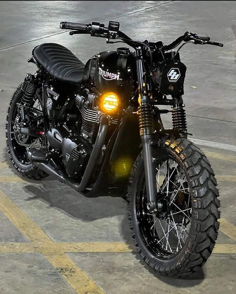 T120 Triumph, Bonneville Motorcycle, Adventure Bike Motorcycles, Triumph Street Scrambler, Triumph T100, Triumph Bonneville T120, Triumph Cafe Racer, Cafe Racer Design, Triumph Bonneville T100