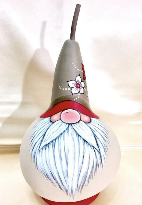 Bowling Pin Crafts, Snowman Gourds, Creative Christmas Crafts, Gorgeous Gourds, Gourds Birdhouse, Decorative Gourds, Hand Painted Gourds, Wooden Welcome Signs, Gourds Crafts