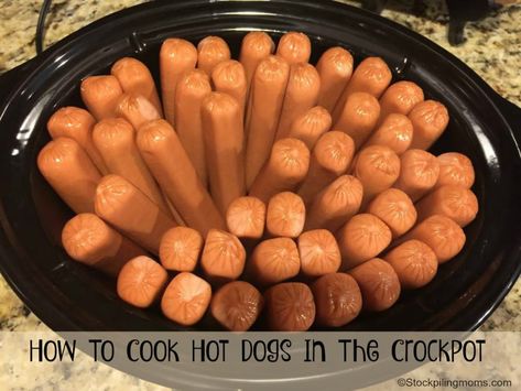 Hot Dogs In Crock Pot, Crockpot Hotdogs, Crockpot Party Food, Grilling Hot Dogs, Hot Dog Bar, Hot Dog Recipes, Cooking For A Crowd, Crock Pot Cooking, Camping Food