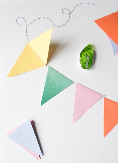 Tema Negaraku, Diy Party Bunting, Affordable Party Decorations, Bunting Template, Bunting Diy, Paper Bunting, Kraf Diy, Ramadan Crafts, Party Bunting