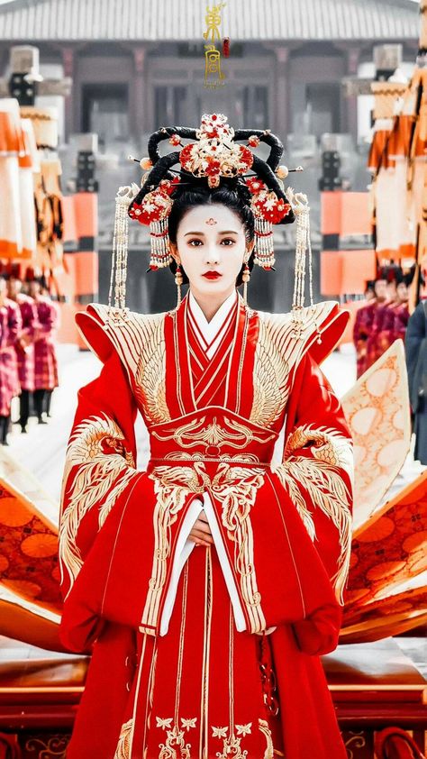 Ancient China Clothing, Moda China, The Empress Of China, Chinese Empress, Ancient Dress, China Clothes, Alternate History, China Dress, Chinese Clothing