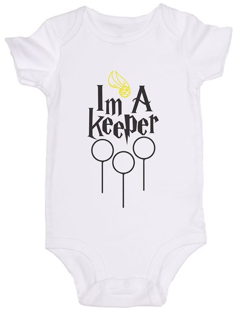 PRICES MAY VARY. 100% Cotton Made in the USA Snap closure 100% super soft ring spun cotton Super Fast Shipping and 100% product guarantee Tagless for your baby’s comfort Carters and Gerber onesies depending on availability "Im A Keeper" Quidditch Cute Harry Potter Baby Onesie Guaranteed to look adorable on any baby. Made with nickel free snaps guaranteed to stay closed while your baby scoots around the house. Click our brand name JoviGear for more adorable onesie designs and our women apparel. Quidditch Harry Potter, Harry Potter Baby Clothes, Onesie Designs, Harry Potter Onesie, Baby Clothes Onesies, Onesie Decorating, Funny Baby Bibs, Geek Baby, Cute Harry Potter