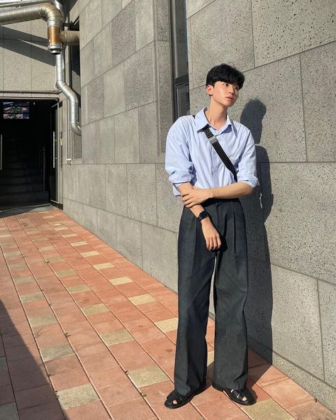 Korean Men Office Outfit, South Korean Fashion Men, Office Casual Outfit Men, 90s Fashion Baggy, Fashion Baggy Clothes, Korean Business Casual, Japanese Street Fashion Men, Korean Style Men, Korean Men Fashion