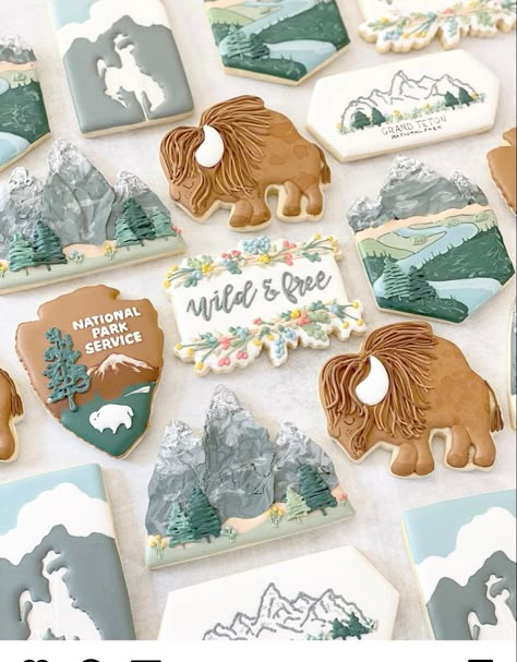 Flooding Cookies, Royal Iced Cookies, Iced Sugar Cookies, Sugar Cookie Designs, Pretty Cookies, Baby Cookies, Fancy Cookies, Cookie Inspiration, Animal Cookies