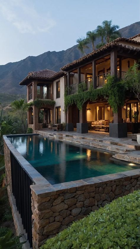 Spanish House Style, Spanish Architecture Hacienda Style, Hacienda Style Homes Mexican Exterior, Mexican Hacienda Floor Plans, Spanish Villa Interior, Hacienda Style Homes Interiors, Modern Hacienda Style Homes, Hacienda Style Homes Mexican, Hacienda Floor Plans