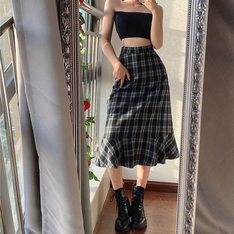 Plaid Babydoll Dress Outfit, Aesthetic Summer Outfits, Summer Outfits Ideas, Teen Clothing, Swaggy Outfits, Aesthetic Summer, Looks Style, Looks Vintage, Outfits Ideas