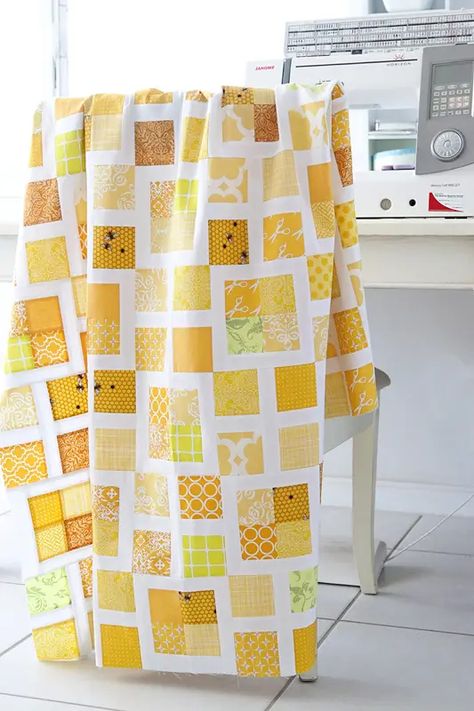 Yellow And White Quilts, Colour Trends For 2023, Magenta Colour, Quilt Colors, Magenta Fabric, Cake Squares, Quilting Methods, Fall Quilt Patterns, Lattice Quilt