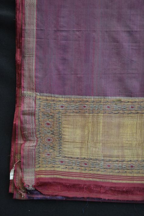 Sari | Unknown | V&A Explore The Collections Saree Layout, India Flag, Vintage India, Bedroom Bed Design, Indian Textiles, Indian Aesthetic, Sari Fabric, National Art, Vintage Saris