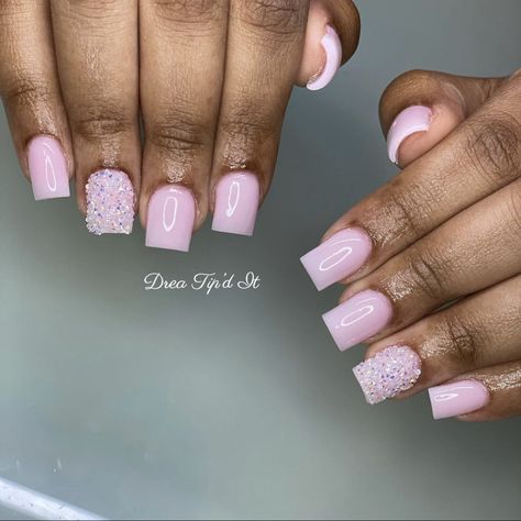 Pink Nails One Glitter Nail, Short Square Acrylic Nails Pink Glitter, Jazz Nails, Drippy Nails, Short Pink Nails, Cute Short Nails, Acrylic Nail Set, Short Square Nails, Colored Acrylic Nails