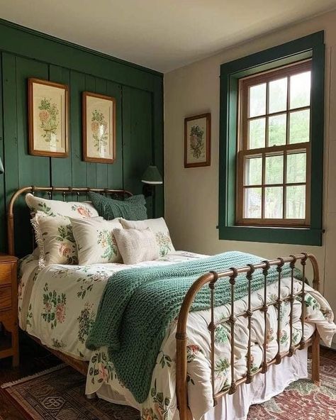 Rooms With Green Accents, Modern Cottage Core Bedroom, Cottage Bedroom Green, English Cottage Interiors Bedroom, Bedroom With Green Walls, German Bedroom, Green Walls Bedroom, Green Accent Wall Bedroom, Bedroom Ideas Coastal