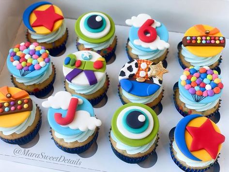 Disney Pixar Themed Birthday Party, Disney Up Cupcakes, Cupcakes Disney Theme, Pixar Cakes Ideas, Pixar Themed Birthday Party, Pixar Theme Birthday Party, Pixar Cupcakes, Pixar Baby Shower Ideas, Pixar Party Ideas