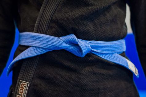 One of the first questions I usually get from new students of BJJ is when they can expect to get their first belt. For adults, that is the blue belt. It is natural for people to wonder when they'll be able to get out of the beginner-zone and be treated as they're "something" in the... Bjj Blue Belt, Bjj Aesthetic, Blue Belt Jiu Jitsu, Bjj Belts, Blue Belt, Brazilian Jiu Jitsu, White Belt, Top Game, New Students