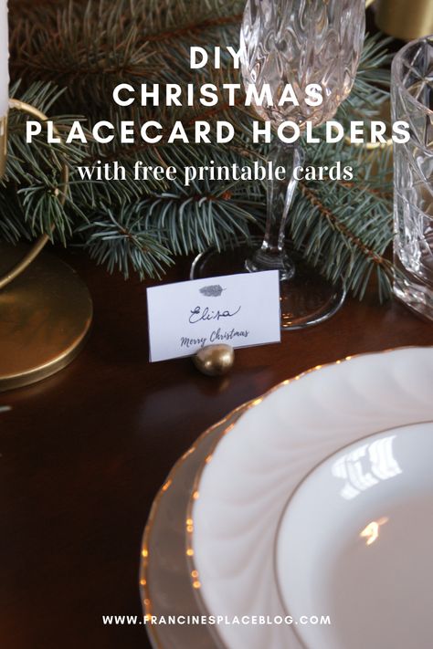 Looking for easy and quick decoration ideas for the Christmas table? Discover how to make these DIY place card holders with air dry clay with this simple and five minute tutorial and download the free printable cards to write down names for the Christmas and festive table! #diychristmastabledecorations #diyplacecardholders #christmasplacecardholders #christmasplaceholders #diychristmastable #christmastable #francinesplaceblog Christmas Table Name Cards, Diy Place Card Holders, Place Card Holders Diy, Christmas Place Card Holders, Table Name Holders, Christmas Table Decorations Diy, Diy Christmas Table, Christmas Place Cards, Table Name Cards