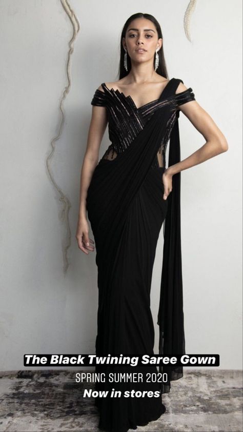 Black Indowestern For Women, Cocktail Reception Outfit, Stylish Party Wear Indian Dresses, Black Drape Saree, Indian Bridesmaid Dresses, Party Dress Classy, Sarees For Girls, Simple Saree Designs, Draping Fashion