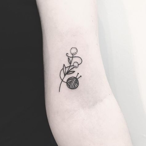 Knitting Tattoos, Yarn Tattoo, Sewing Tattoos, Knitting Tattoo, Hook Tattoos, Grandma Tattoos, Simple Butterfly Tattoo, Crochet Tattoo, Petit Tattoo