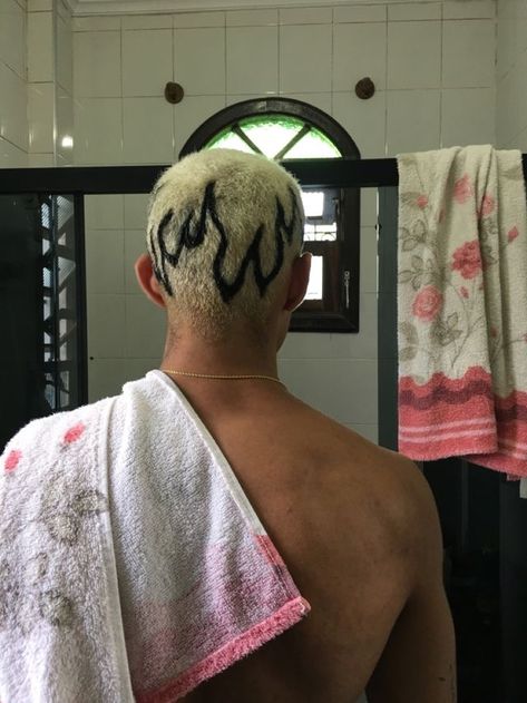 Dyed Hair Shaved Head, Buzz Dye Designs, Bald Head Designs Men, Dyed Pattern Buzzcut, Men’s Buzz Cut Dyed, Buzz Head Dyed, Bleach Buzzed Hair Designs, Buzzcut Dye Designs Men, Buzz Hair Patterns