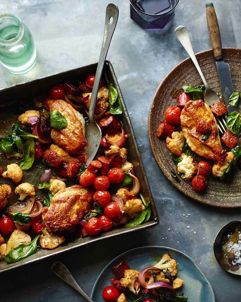 Joe Wicks recipes: Here's our pick of The Body Coach's best #leanin15 fat-burning recipes from his 90 Day SSS plan... Joe Wicks Recipes, Chicken Chorizo, Delicious Low Carb Recipes, Joe Wicks, Tray Bake, Body Coach, 90 Day Plan, Pan Meals, Carb Meals