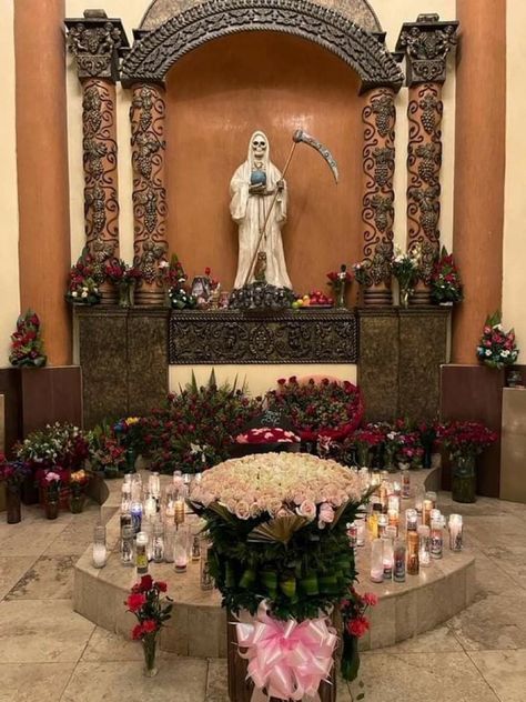 Santa Muerte Altar Ideas, Santa Muerte Wallpaper Iphone, Santa Muerte Altar, Santa Muerte Prayer, Cute Couple Text Messages, Shrines Art, Crystal Room, Spiritual Wallpaper, Cute Couples Texts