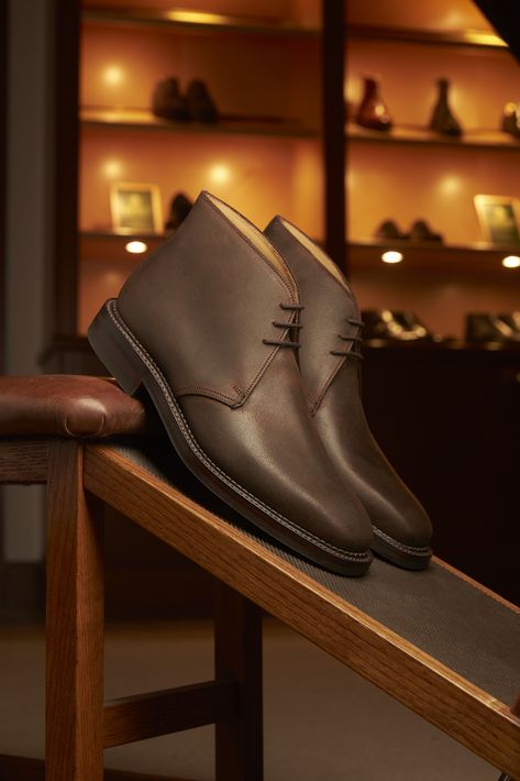 Business Shoe, Rajat Tokas, Shoe Guide, Chelsea Shoes, Boots Outfit Men, Gucci Men Shoes, No Time To Die, Italy Pictures, Crockett And Jones