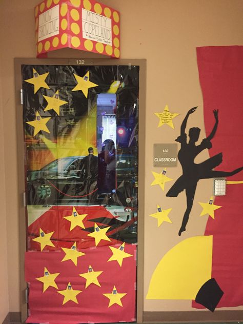 Dance Classroom Design, Dance Classroom, History Classroom, Best Out Of Waste, Dance Teacher, Classroom Door, Classroom Design, Door Decoration, Door Ideas