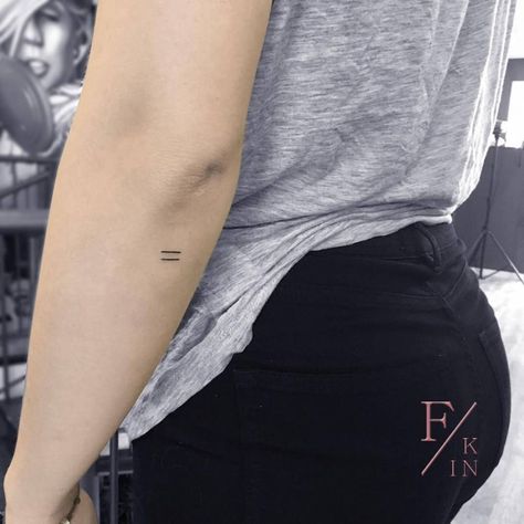 Equal Sign Tattoo, Equality Tattoo, Tattoo Artist Quotes, Tattoo Sunset, Equality Tattoos, Signs Tattoo, Tattoo Klein, Lgbt Tattoo, Justice Tattoo