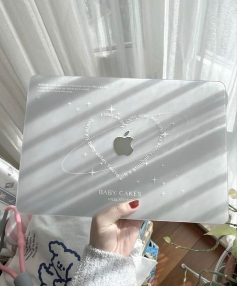 Laptop Cover Design, Makeup Chinese, Pretty Girl Aesthetic, Downtown Girl Aesthetic, Chinese Social Media, Laptop Decoration, Gyaru Makeup, Bling Phone Cases, Produk Apple