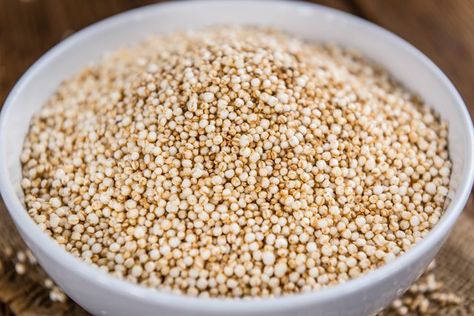 Puffed Quinoa (selective focus; close-up shot) on wooden backgro Puffed Quinoa, Makanan Diet, Quinoa Recipes, How To Cook Quinoa, Healthy Treats, Clean Eating Snacks, Healthy Desserts, Gourmet Recipes, Cooking Tips