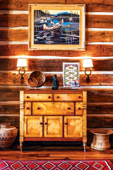 An Authentic Rustic Home in Jackson Hole Pnw Decor, Federal Furniture, Lodges Design, Rustic Architecture, Rustic Cabinet, Post And Beam Home, Rustic Homes, Log Home Interiors, Native American Decor