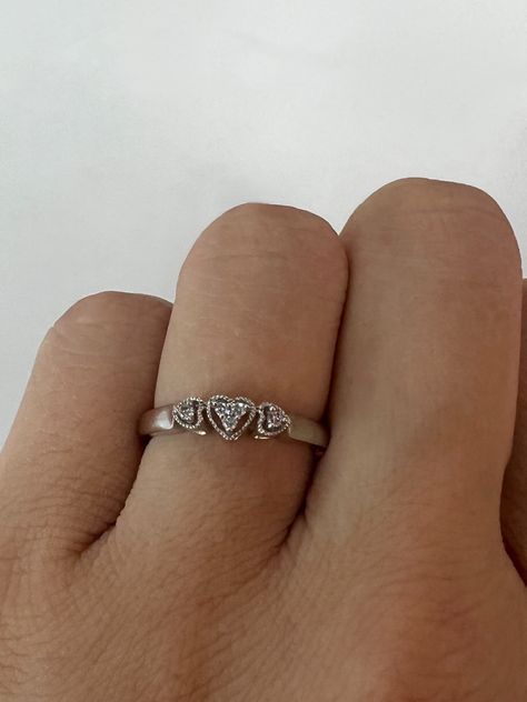 Promis Ring Aesthetic, Aesthetic Engagement Ring Silver, Alt Promise Rings, Aesthetic Promise Rings Silver, Purity Ring Aesthetic, Ring Jewelry Aesthetic, Promise Rings Aesthetic, Heart Ring Aesthetic, Promise Ring Aesthetic