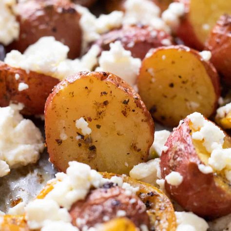 Greek Feta Potatoes, Feta Roasted Potatoes, Lemon Feta Potatoes, Yukon Potato Recipes, Feta Potatoes, Roasted Greek Potatoes, Smashed New Potatoes, Baby Potato Recipes, Lemon Basil Chicken