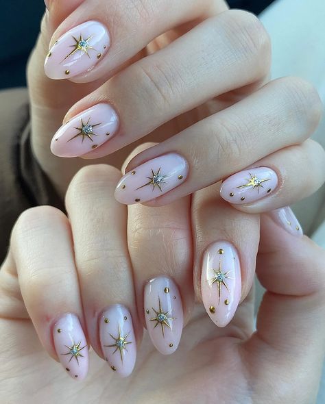 Star Nail Designs, Milky Nails, February Nails, Great Nails, Nagel Inspo, Star Nails, New Year's Nails, Cat Kuku, Christmas Nail