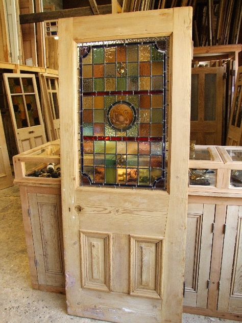 Original Victorian Stained Glass Front Door Stained Glass Front Door, Glass Entrance, Victorian Front Door, Stained Glass Doors, Glass Entrance Doors, Pintu Interior, Victorian Front Doors, Half Doors, Stained Glass Door